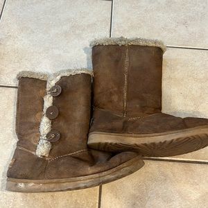 Ugg Boots (very dirty) (might be Bailey button style)